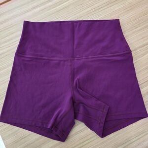 lululemon athletica High-Rise Bike Shorts in Chilled Grape 4"